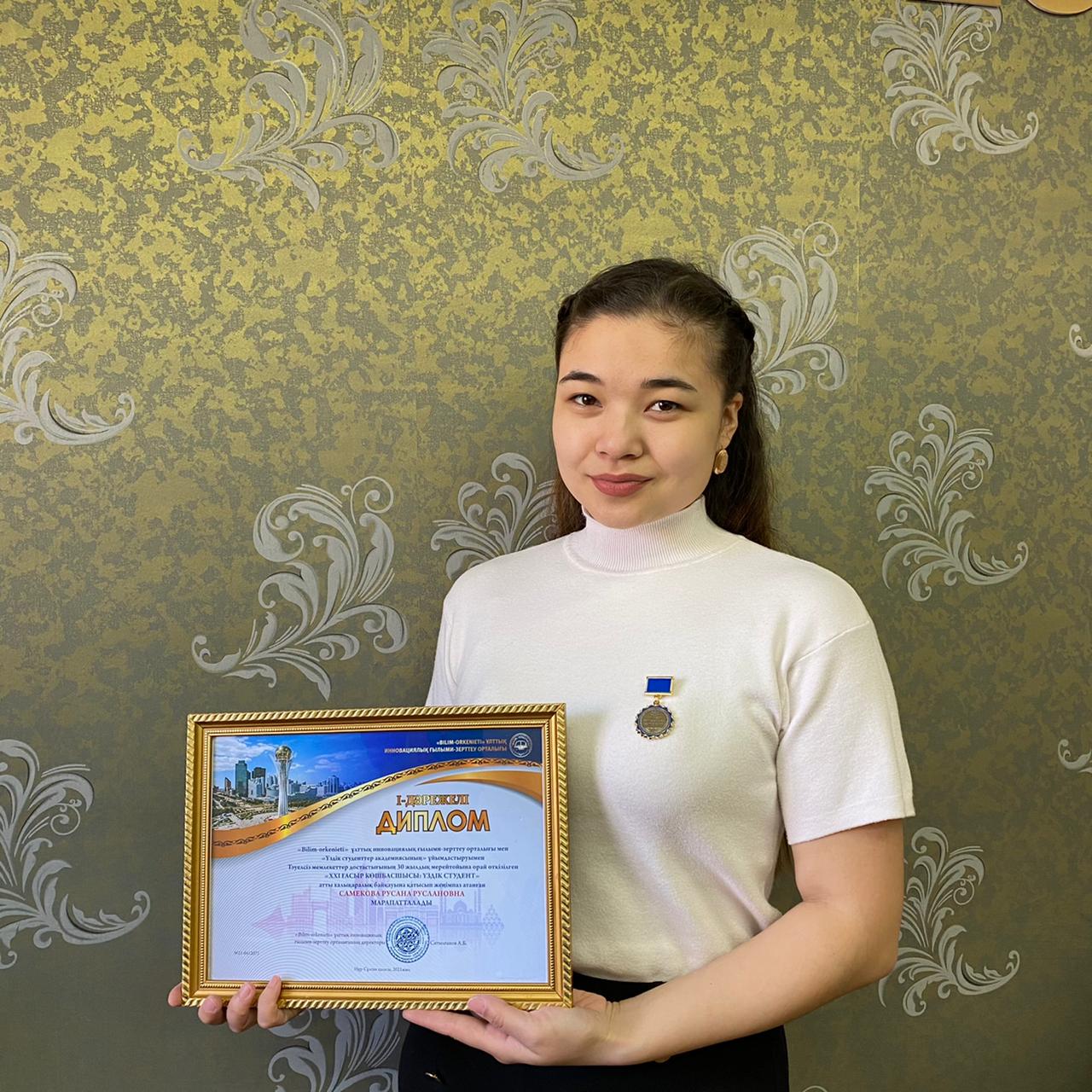 Кішкентай томпақ қыздардың порносы